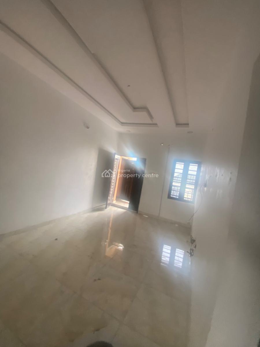 Luxuriously Spacious 2 Bedroom with Excellent Finishing, No. 12b, Rafiu Close, Sangotedo, Ajah, Lagos, House for Rent