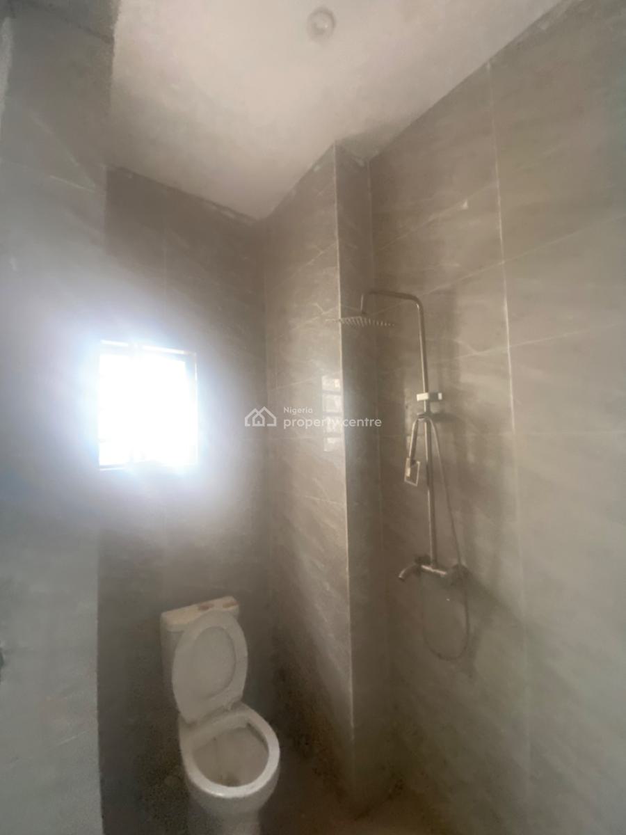 Luxuriously Spacious 2 Bedroom with Excellent Finishing, No. 12b, Rafiu Close, Sangotedo, Ajah, Lagos, House for Rent