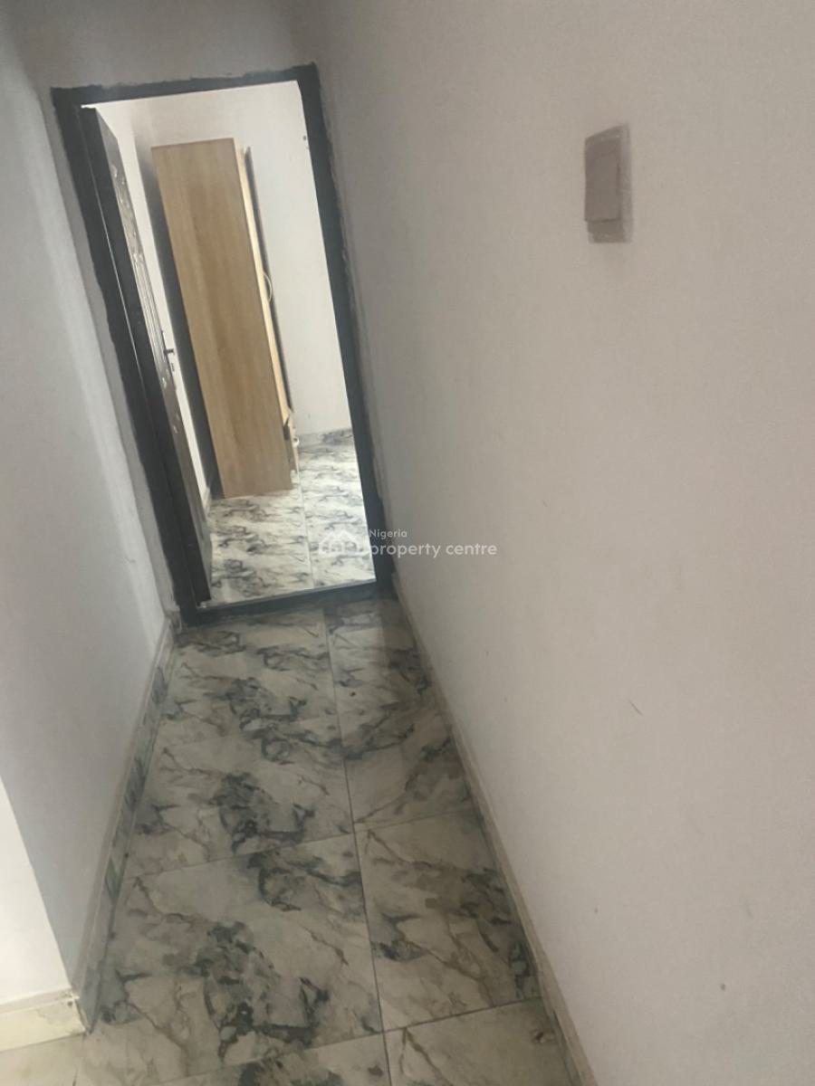 Luxuriously Spacious 2 Bedroom with Excellent Finishing, No. 12b, Rafiu Close, Sangotedo, Ajah, Lagos, House for Rent