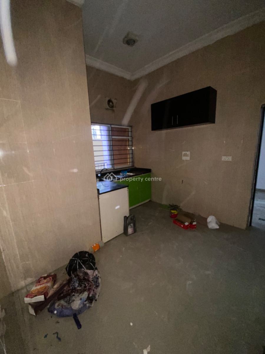 Luxuriously Spacious Nice 3bedroom Flat with Excellent Finishing, No. 12b, Rafiu Close Sangotedo, Sangotedo, Ajah, Lagos, House for Rent