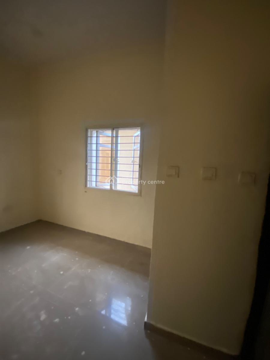 Luxuriously Spacious Nice 3bedroom Flat with Excellent Finishing, No. 12b, Rafiu Close Sangotedo, Sangotedo, Ajah, Lagos, House for Rent