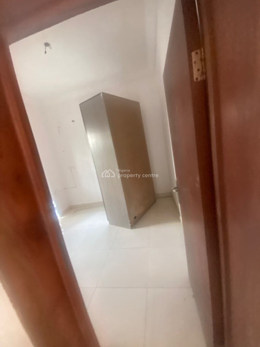 Luxuriously Spacious Nice Mini Flat with Excellent Finishing, No. 12b, Rafiu Close, Sangotedo, Ajah, Lagos, Mini Flat (room and Parlour) for Rent