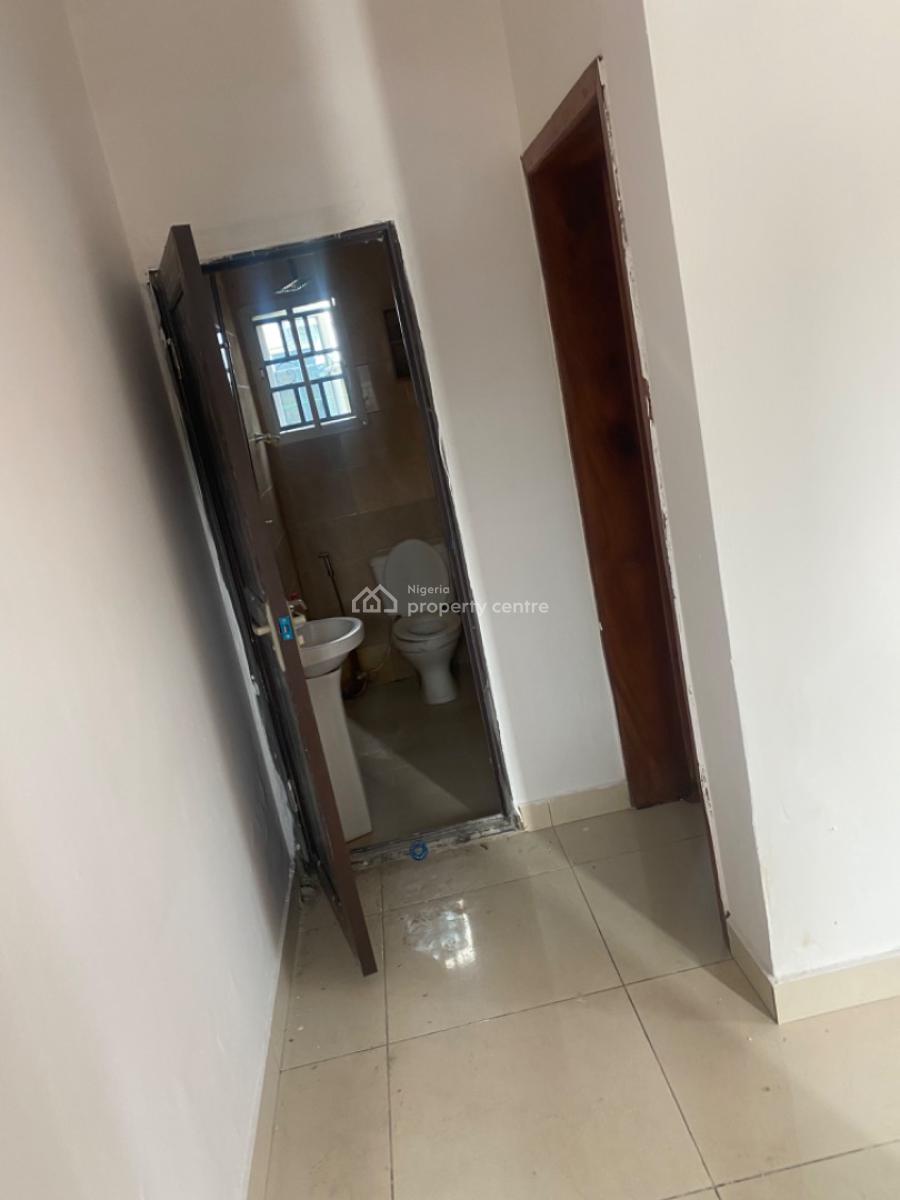Luxuriously Spacious Nice Mini Flat with Excellent Finishing, No. 12b, Rafiu Close, Sangotedo, Ajah, Lagos, Mini Flat (room and Parlour) for Rent