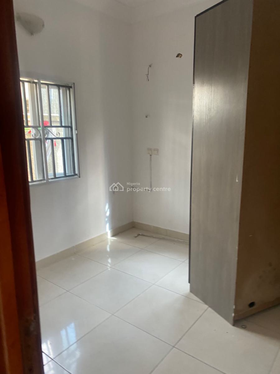 Luxuriously Spacious Nice Mini Flat with Excellent Finishing, No. 12b, Rafiu Close, Sangotedo, Ajah, Lagos, Mini Flat (room and Parlour) for Rent
