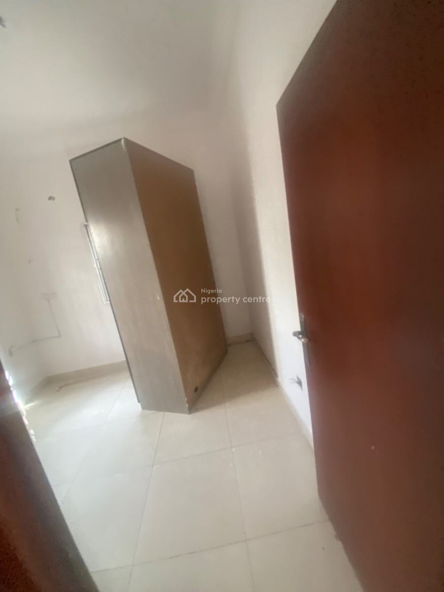 Luxuriously Spacious Nice Mini Flat with Excellent Finishing, No. 12b, Rafiu Close, Sangotedo, Ajah, Lagos, Mini Flat (room and Parlour) for Rent