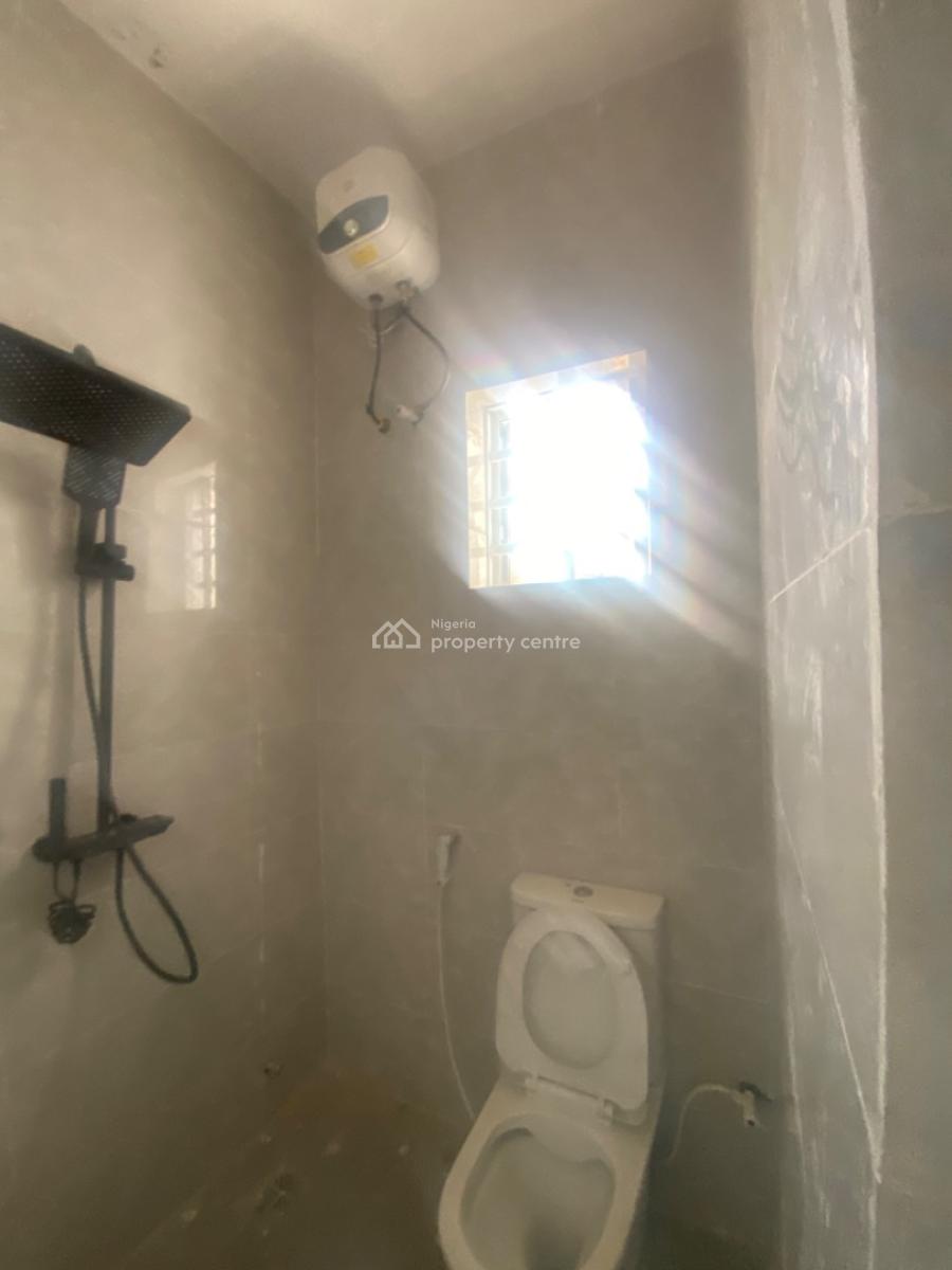 Luxuriously Spacious Nice Self Contain with Excellent Finishing, No. 12b, Rafiu Close, Ologolo, Lekki, Lagos, Self Contain (single Rooms) for Rent