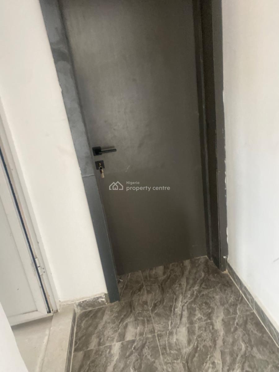 Luxuriously Spacious Nice Mini Flat with Excellent Finishing, No. 12b, Rafiu Close, Sangotedo, Ajah, Lagos, Mini Flat (room and Parlour) for Rent