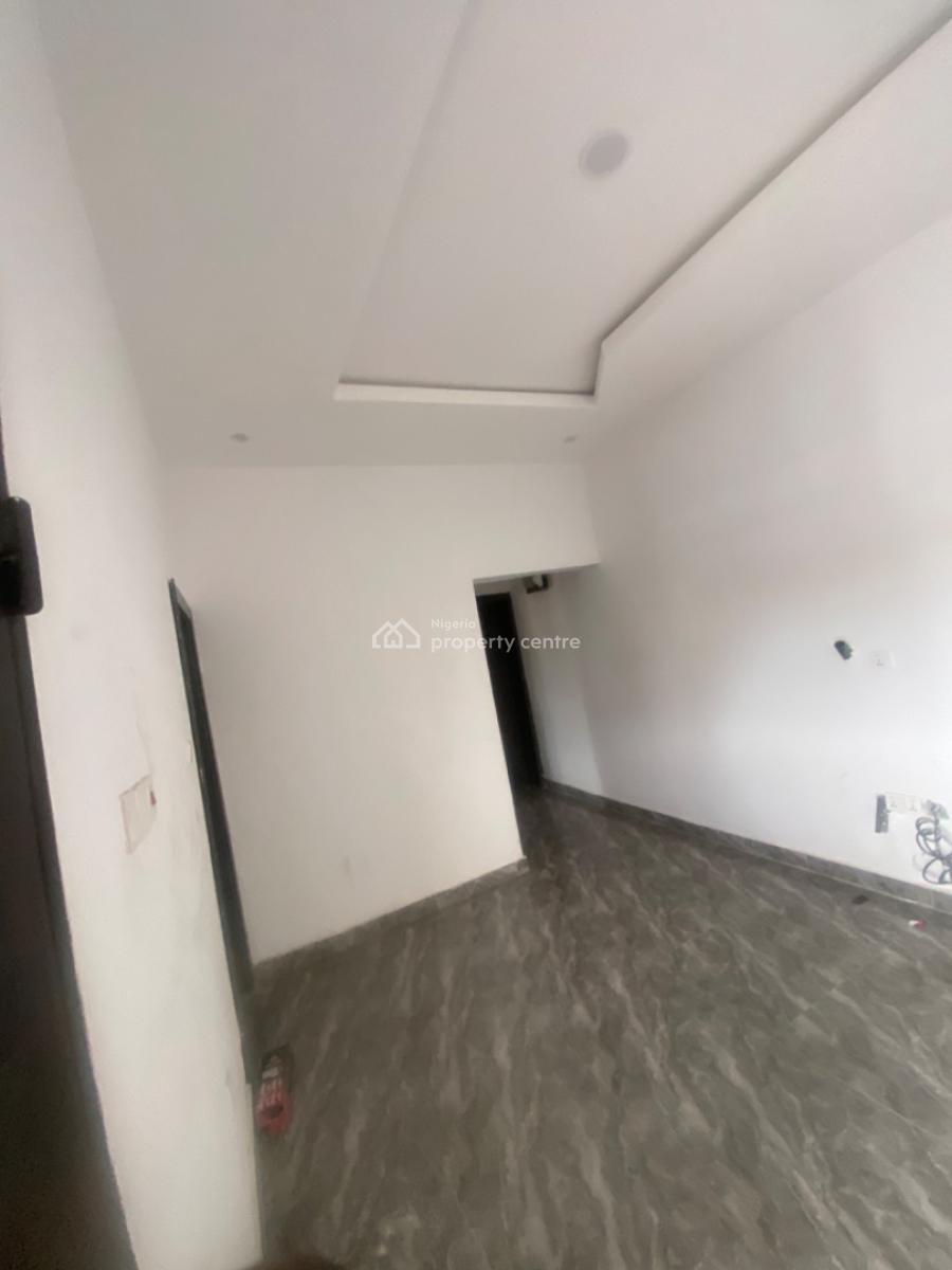 Luxuriously Spacious Nice Mini Flat with Excellent Finishing, No. 12b, Rafiu Close, Sangotedo, Ajah, Lagos, Mini Flat (room and Parlour) for Rent