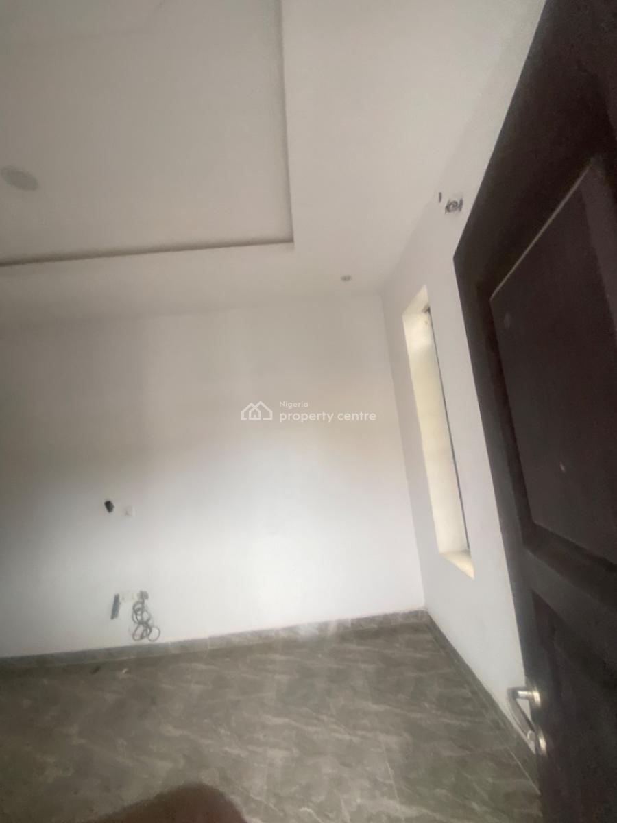 Luxuriously Spacious Nice Mini Flat with Excellent Finishing, No. 12b, Rafiu Close, Sangotedo, Ajah, Lagos, Mini Flat (room and Parlour) for Rent