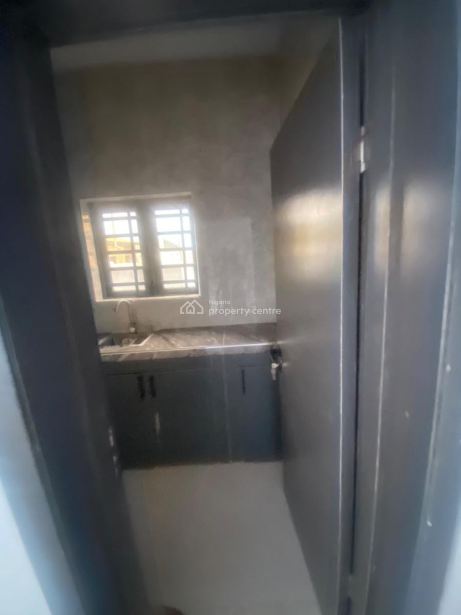 Luxuriously Spacious Nice Mini Flat with Excellent Finishing, No. 12b, Rafiu Close, Sangotedo, Ajah, Lagos, Mini Flat (room and Parlour) for Rent