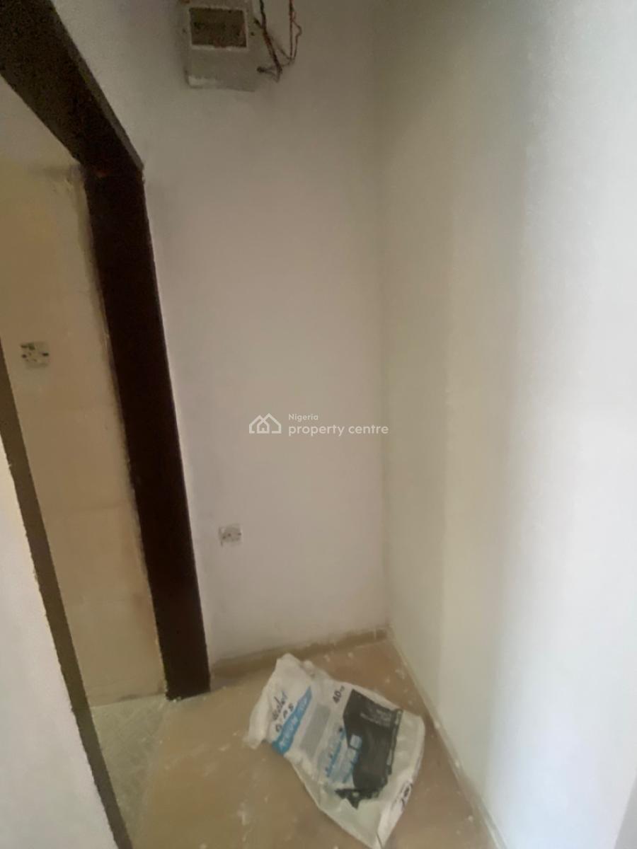 Luxuriously Spacious Nice Mini Flat with Excellent Finishing, No. 12b, Rafiu Close  Abijo, Abijo, Lekki, Lagos, Mini Flat (room and Parlour) for Rent