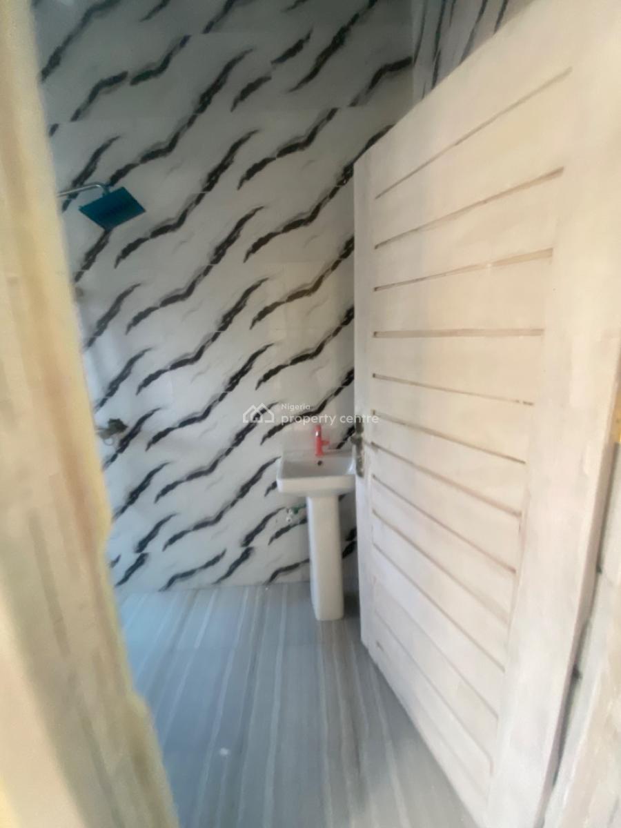 Luxuriously Spacious Brand New 2bedroom Flat with Excellent Finishing, No. 12b, Rafiu Close, Sangotedo, Ajah, Lagos, House for Rent