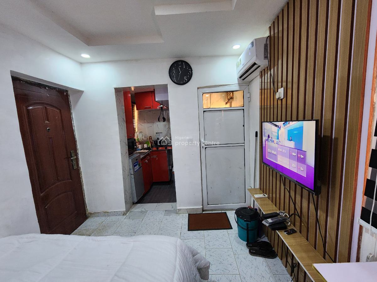 Fully Furnished and Serviced Luxury Studio Apartment, Yah Wahab Estate Phase 2, Wuye, Abuja, Self Contain (single Rooms) for Rent
