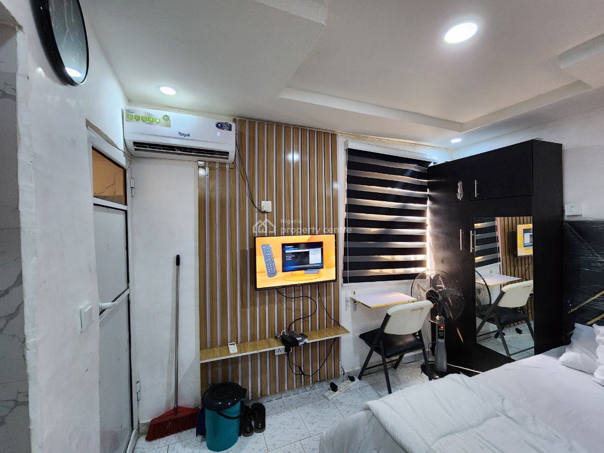 Fully Furnished and Serviced Luxury Studio Apartment, Yah Wahab Estate Phase 2, Wuye, Abuja, Self Contain (single Rooms) for Rent