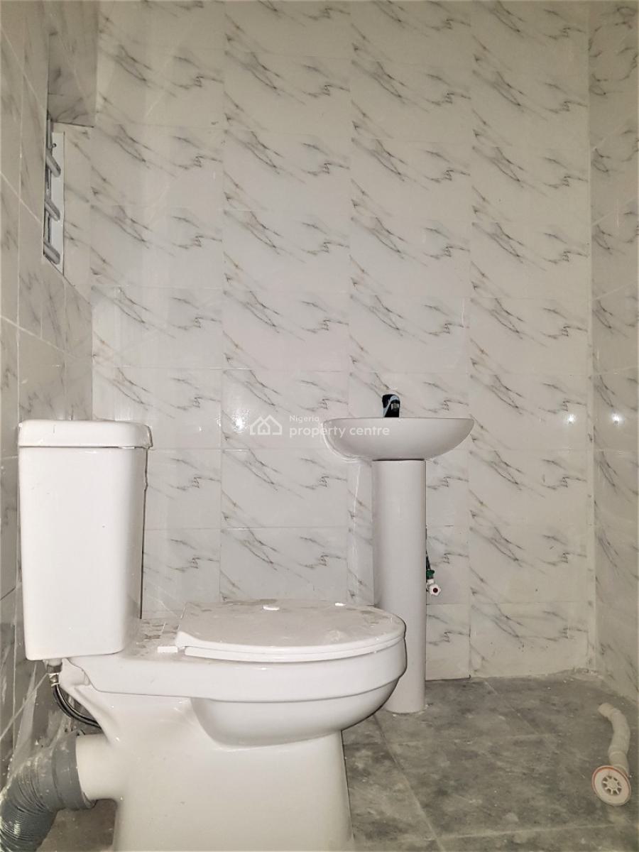 Mini Flat in a Serene Neighbourhood - Upstairs, Ologolo, Lekki, Lagos, Mini Flat (room and Parlour) for Rent