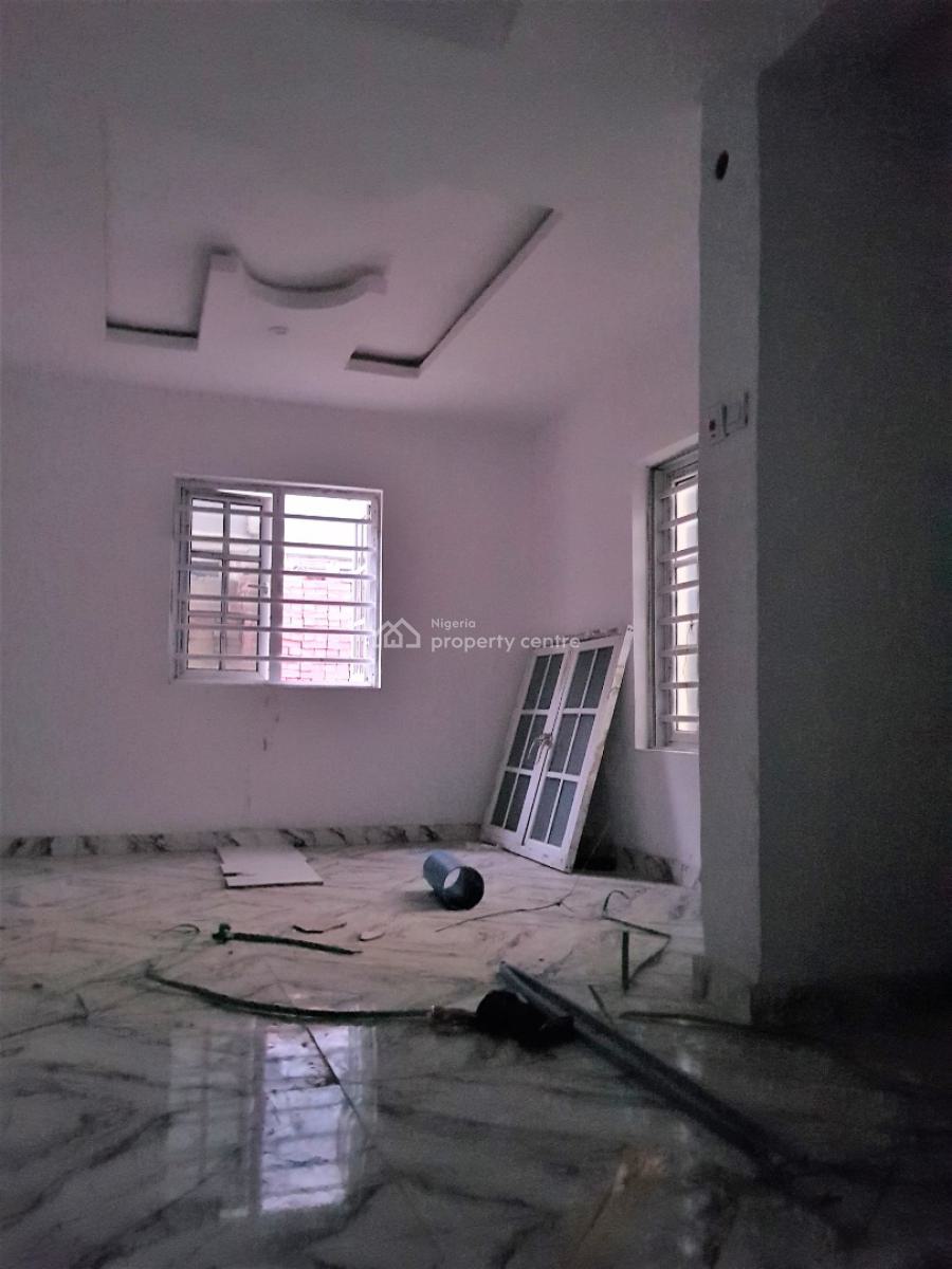 Mini Flat in a Serene Neighbourhood - Upstairs, Ologolo, Lekki, Lagos, Mini Flat (room and Parlour) for Rent