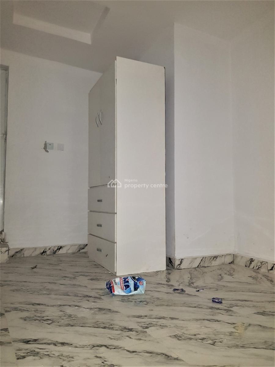 Mini Flat in a Serene Neighbourhood - Upstairs, Ologolo, Lekki, Lagos, Mini Flat (room and Parlour) for Rent