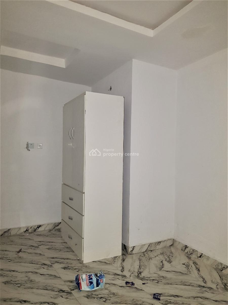 Mini Flat in a Serene Neighbourhood - Upstairs, Ologolo, Lekki, Lagos, Mini Flat (room and Parlour) for Rent