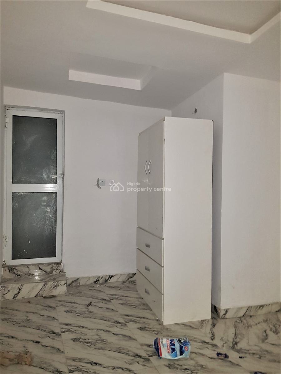 Mini Flat in a Serene Neighbourhood - Upstairs, Ologolo, Lekki, Lagos, Mini Flat (room and Parlour) for Rent