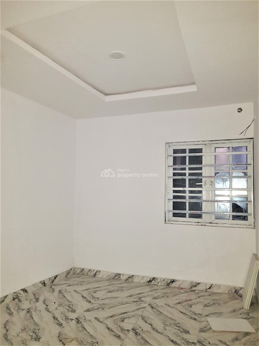 Mini Flat in a Serene Neighbourhood - Upstairs, Ologolo, Lekki, Lagos, Mini Flat (room and Parlour) for Rent