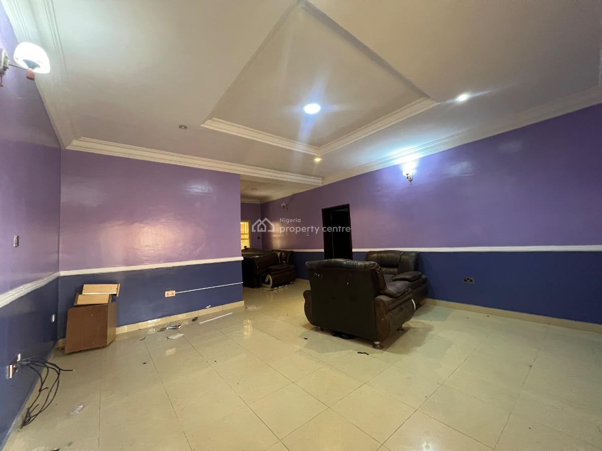 3 Bedrooms Flat, Valley County Estate, By Ogidan Bus-stop, Sangotedo, Ajah, Lagos, Flat / Apartment for Rent