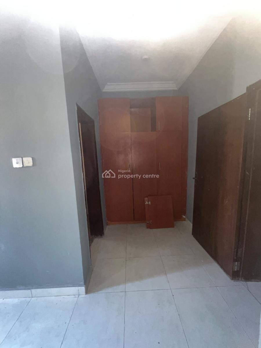 3 Bedrooms Flat, Valley County Estate, By Ogidan Bus-stop, Sangotedo, Ajah, Lagos, Flat / Apartment for Rent