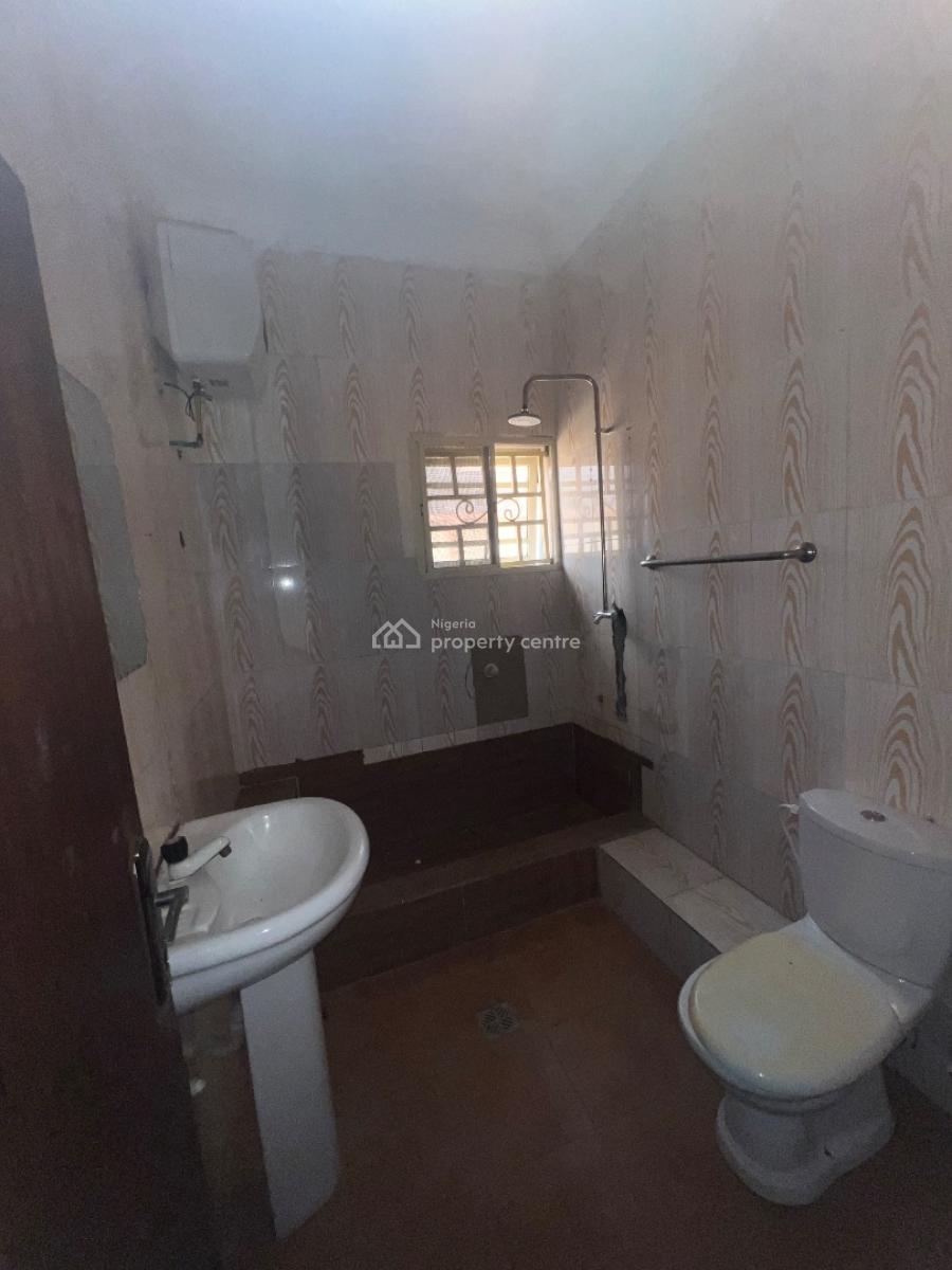 3 Bedrooms Flat, Valley County Estate, By Ogidan Bus-stop, Sangotedo, Ajah, Lagos, Flat / Apartment for Rent