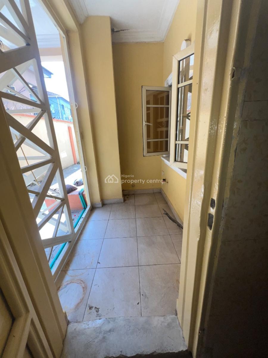 3 Bedrooms Flat, Valley County Estate, By Ogidan Bus-stop, Sangotedo, Ajah, Lagos, Flat / Apartment for Rent