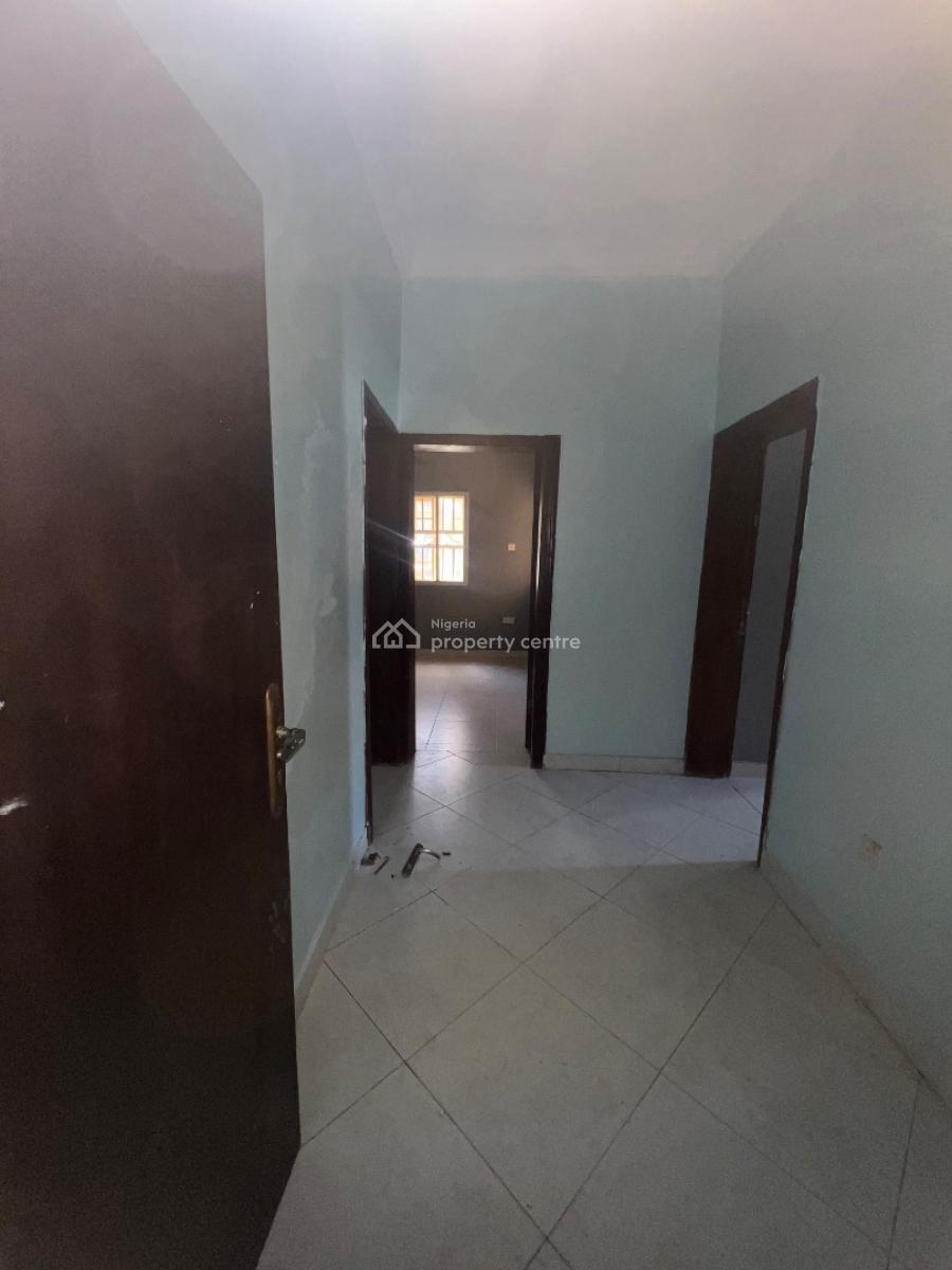3 Bedrooms Flat, Valley County Estate, By Ogidan Bus-stop, Sangotedo, Ajah, Lagos, Flat / Apartment for Rent