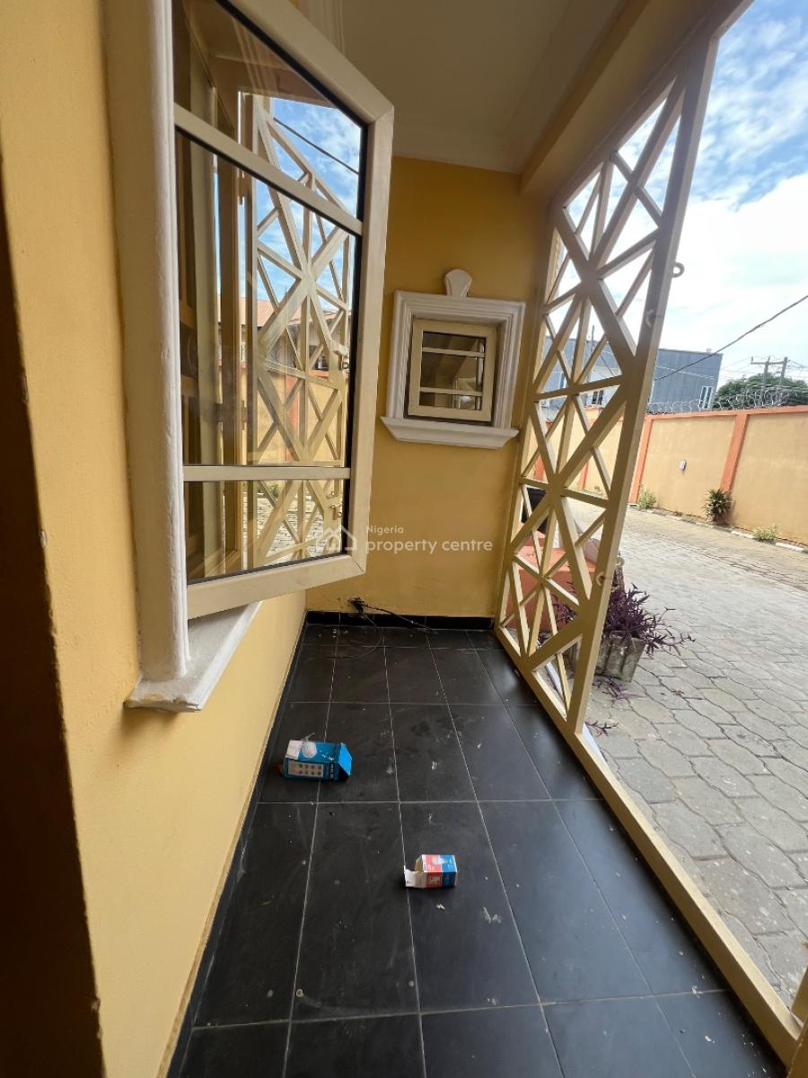 3 Bedrooms Flat, Valley County Estate, By Ogidan Bus-stop, Sangotedo, Ajah, Lagos, Flat / Apartment for Rent
