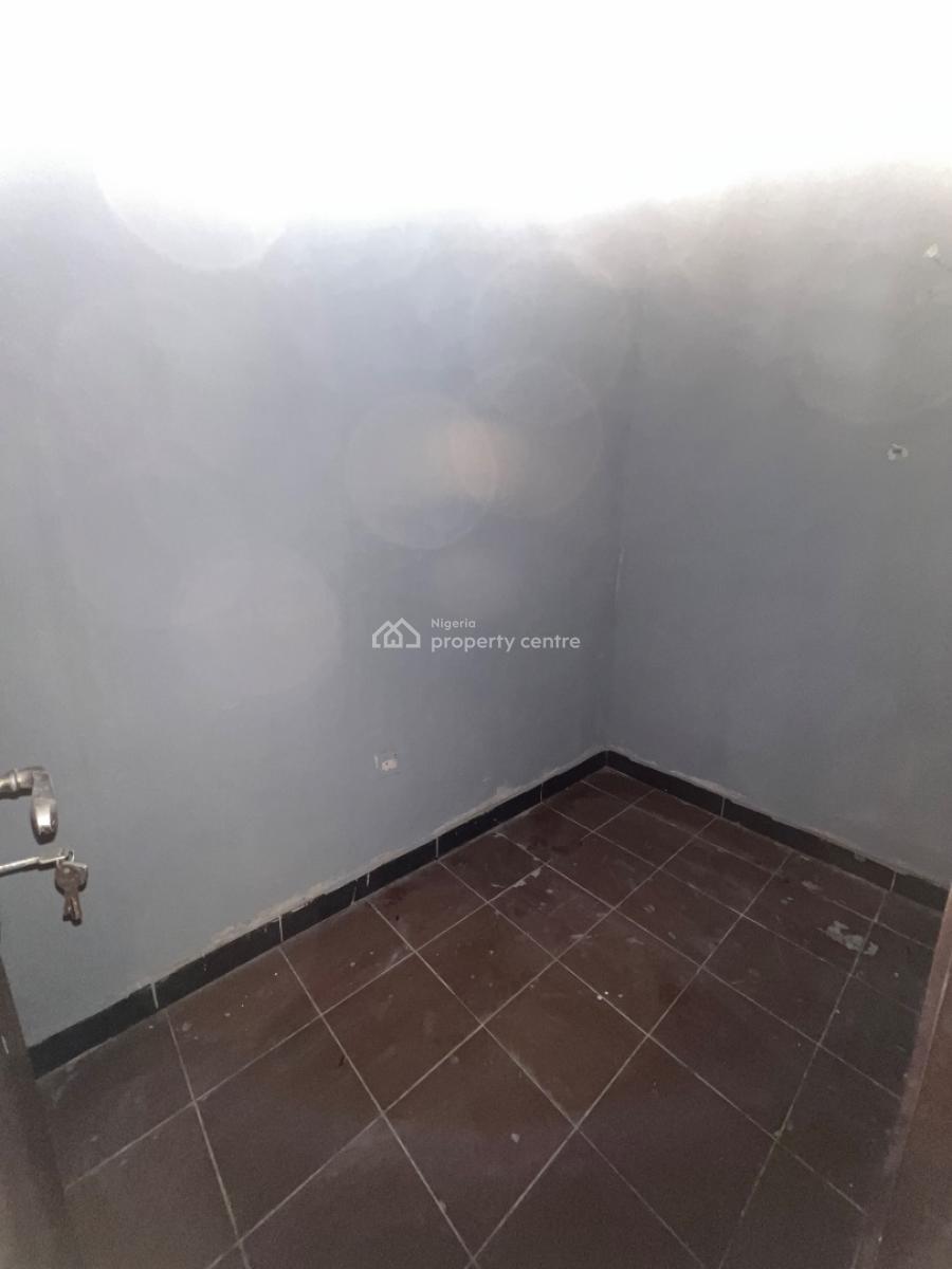 3 Bedrooms Flat, Valley County Estate, By Ogidan Bus-stop, Sangotedo, Ajah, Lagos, Flat / Apartment for Rent