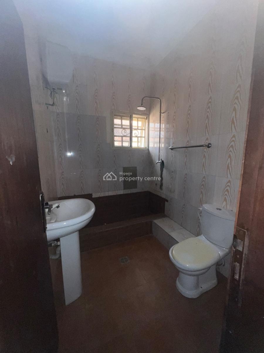 3 Bedrooms Flat, Valley County Estate, By Ogidan Bus-stop, Sangotedo, Ajah, Lagos, Flat / Apartment for Rent