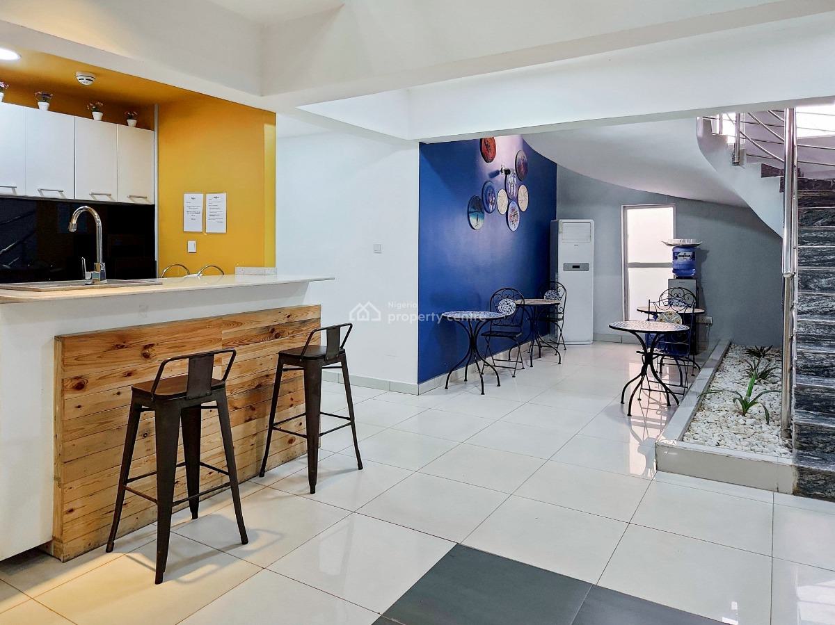 Private Office Space for 5 Persons in Regus The Zone, Plot 9, Gbagada Industrial Scheme, Gbagada Expressway, Gbagada, Lagos, Office Space for Rent