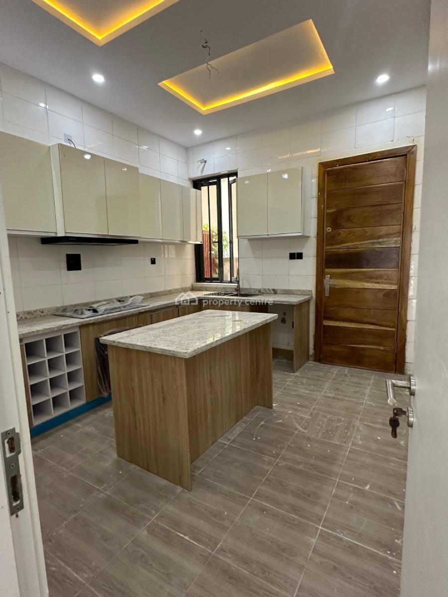 Luxury Spacious 4 Bedroom Terrace Duplex, Mobil Road Ilaje Ajah Lekki Lagos, Ilaje, Ajah, Lagos, Terraced Duplex for Sale