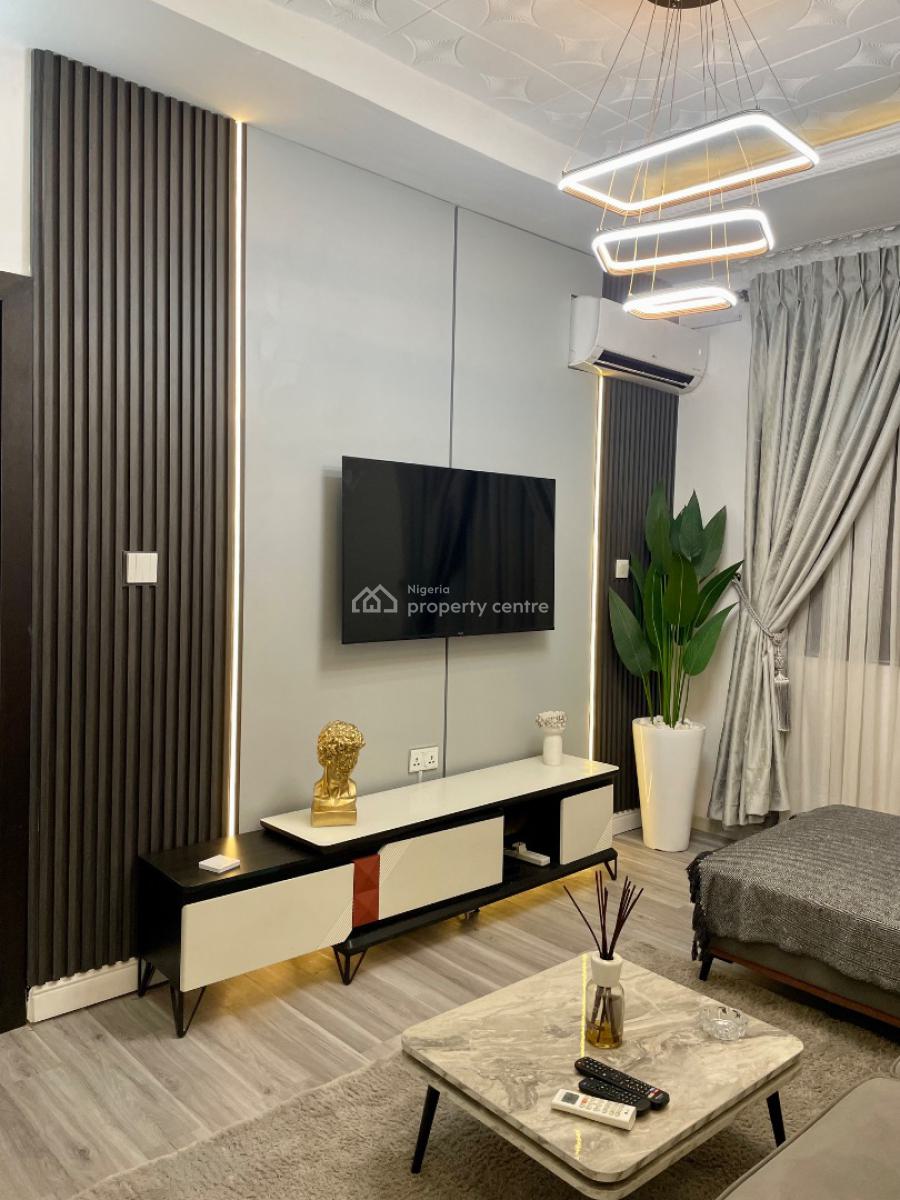Tranquil Nest: 1 Bedroom Haven, 23a, Kunle Ogunba Street, Lekki Phase 1, Lekki, Lagos, Mini Flat (room and Parlour) Short Let