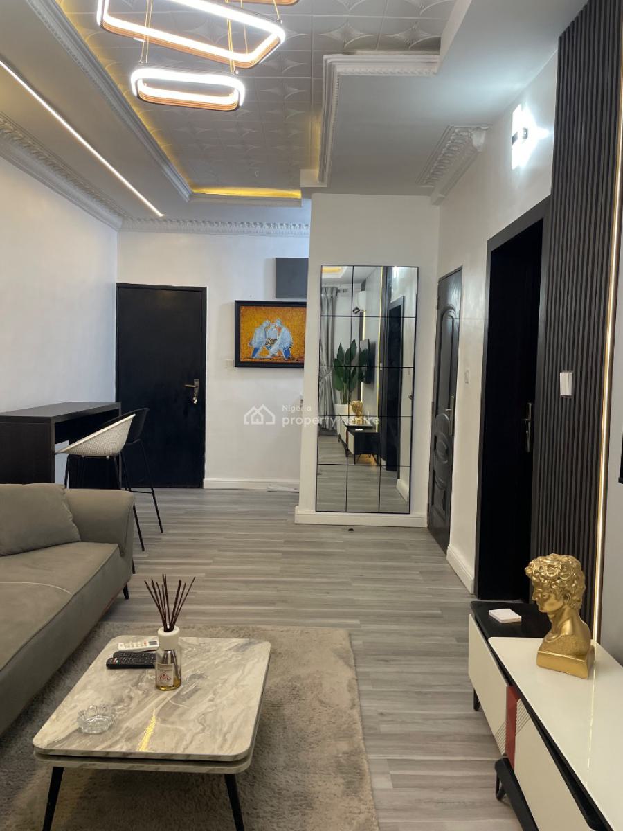 Tranquil Nest: 1 Bedroom Haven, 23a, Kunle Ogunba Street, Lekki Phase 1, Lekki, Lagos, Mini Flat (room and Parlour) Short Let