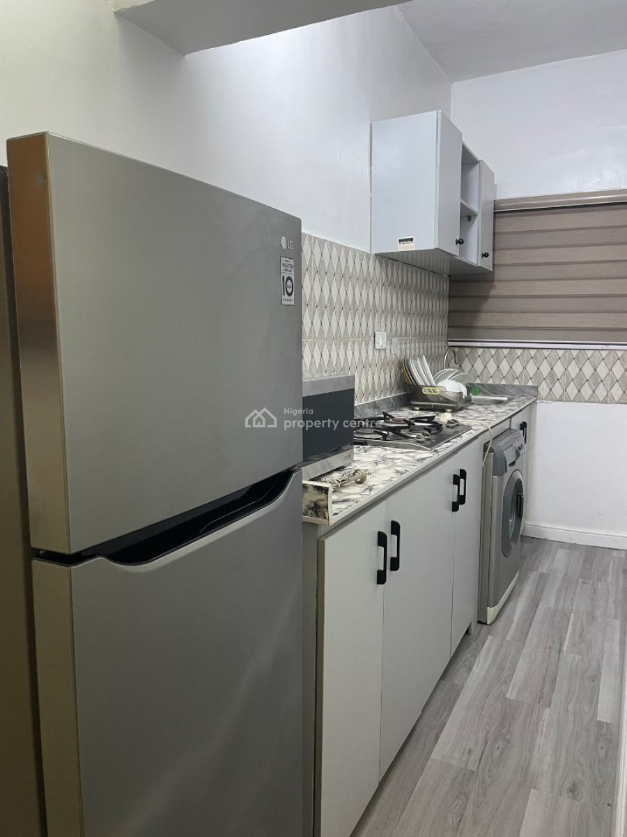 Tranquil Nest: 1 Bedroom Haven, 23a, Kunle Ogunba Street, Lekki Phase 1, Lekki, Lagos, Mini Flat (room and Parlour) Short Let