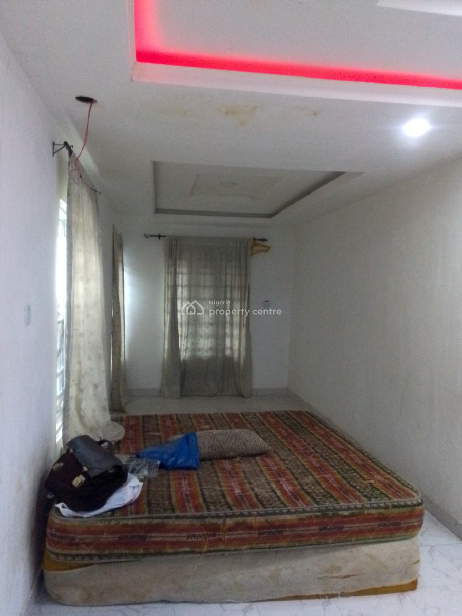 Relatively New and Very Spacious 4 Bedroom Semi Detached House, Maryland Anthony, Anthony, Maryland, Lagos, Semi-detached Duplex for Sale