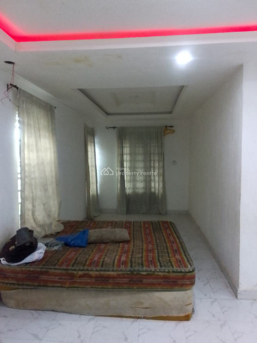 Relatively New and Very Spacious 4 Bedroom Semi Detached House, Maryland Anthony, Anthony, Maryland, Lagos, Semi-detached Duplex for Sale