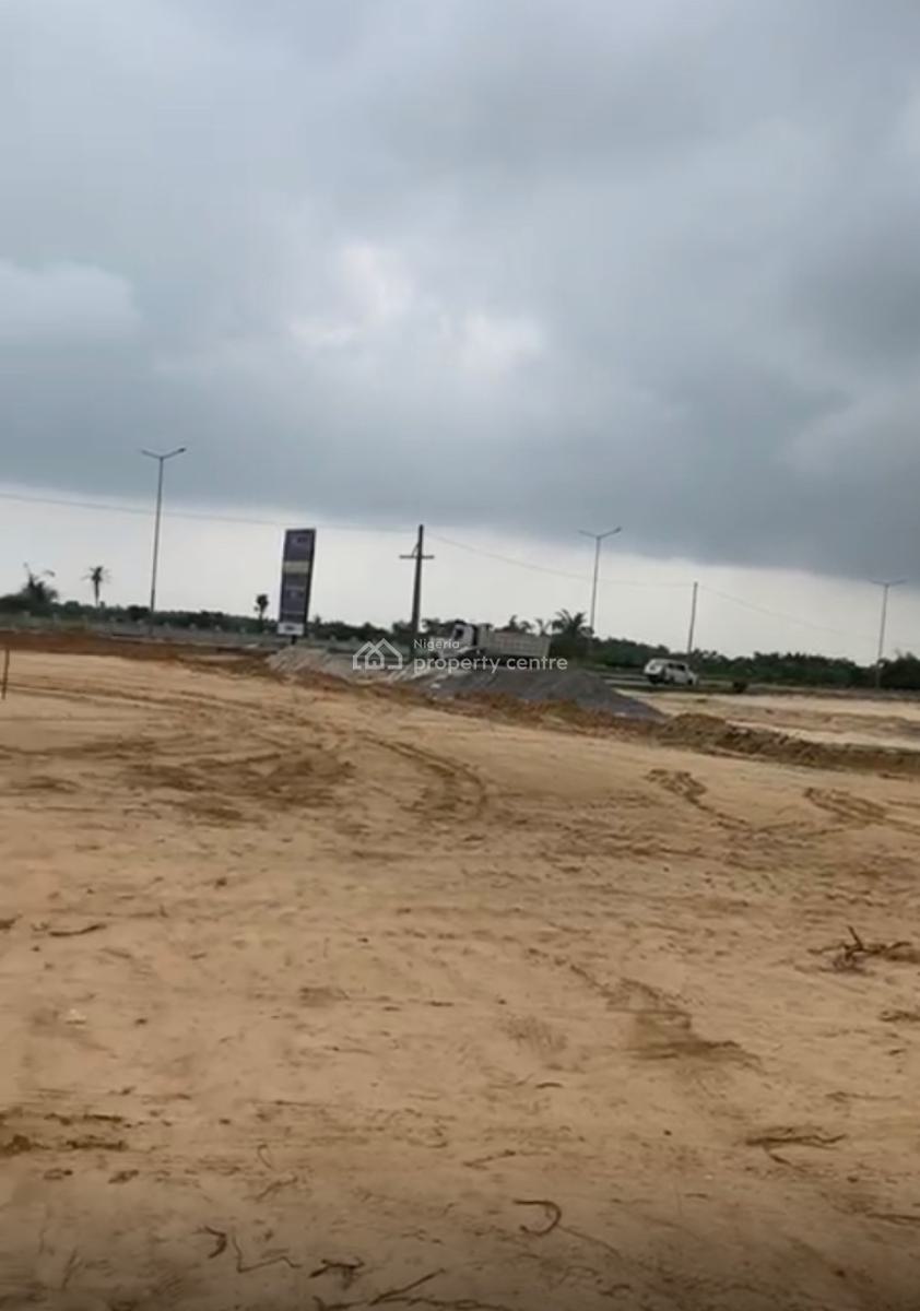 Distress Offer in an Estate, The Parliament, Facing The Lekki-epe Expressway,international Airport, Eleranigbe, Ibeju Lekki, Lagos, Residential Land for Sale