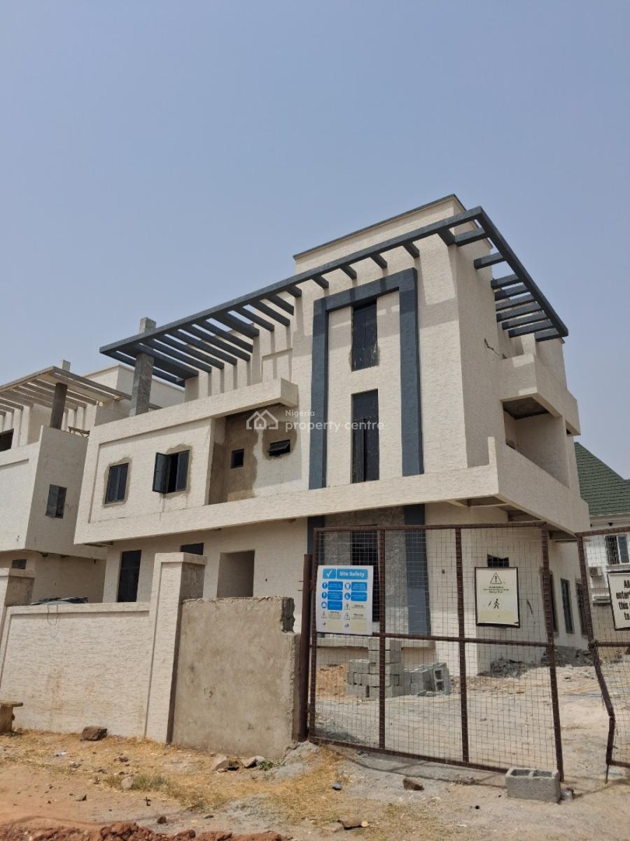 5 Bedroom Duplex Mansion with 3 Parlour, 2 Rooms Bq and Swimming Pool, Guzape District, Abuja, Detached Duplex for Sale