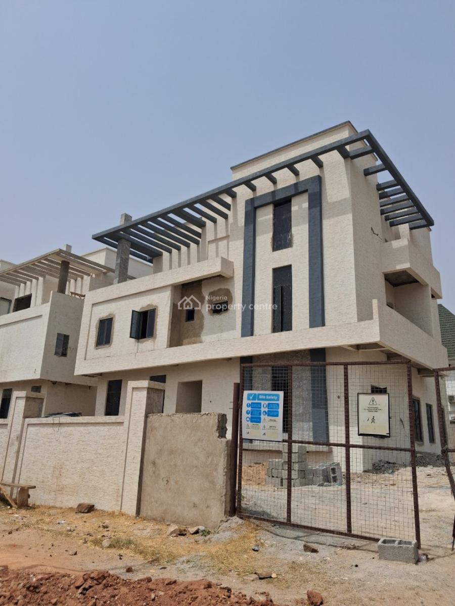 5 Bedroom Duplex Mansion with 3 Parlour, 2 Rooms Bq and Swimming Pool, Guzape District, Abuja, Detached Duplex for Sale