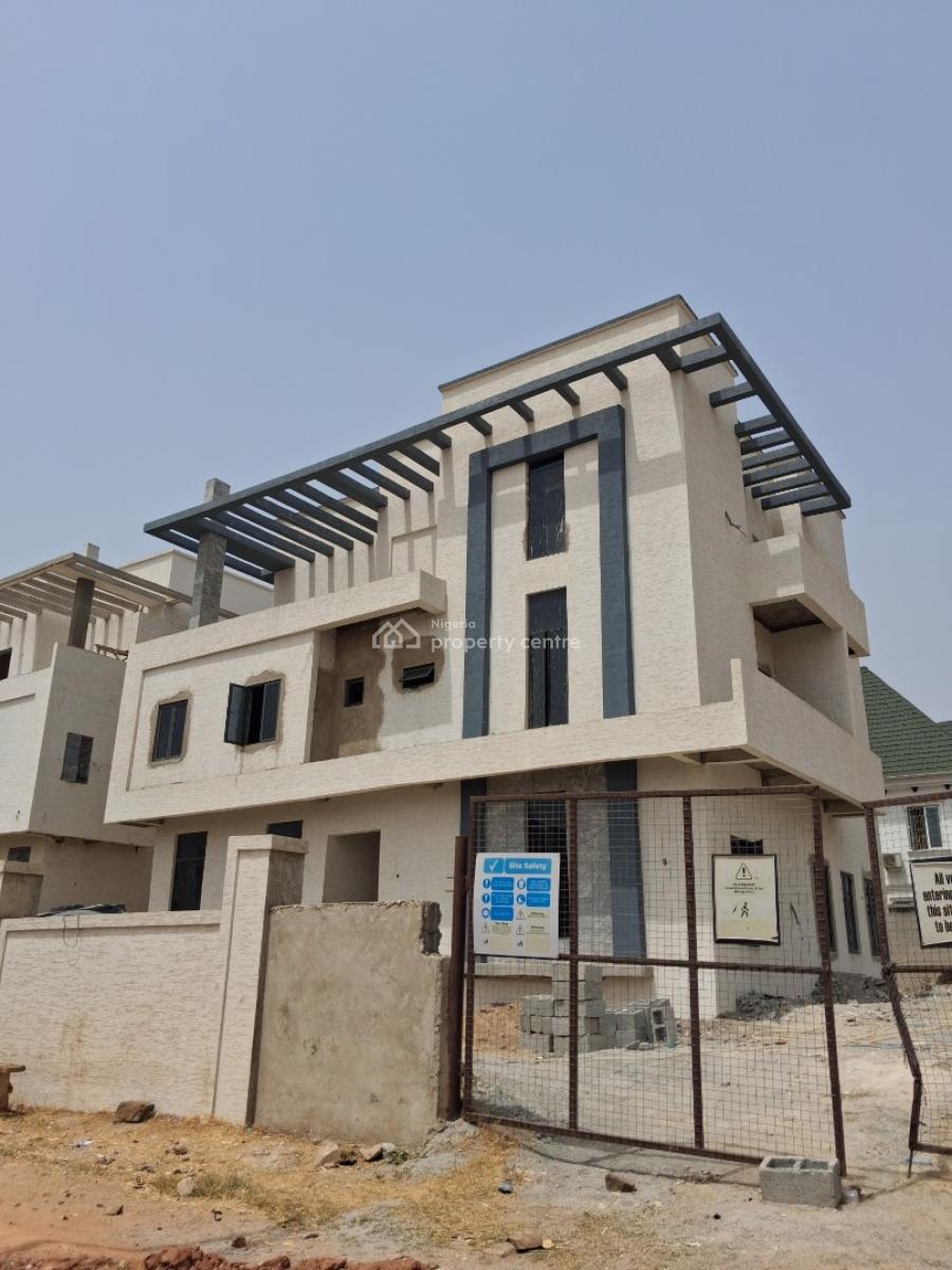 5 Bedroom Duplex Mansion with 3 Parlour, 2 Rooms Bq and Swimming Pool, Guzape District, Abuja, Detached Duplex for Sale