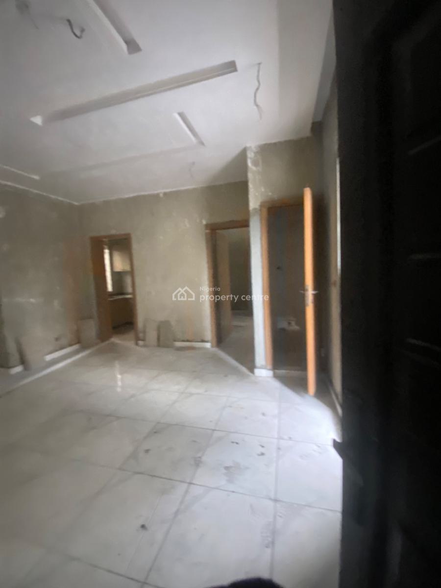 Luxuriously Spacious Mini Flat, No 14, Kayode Street, Sangotedo, Ajah, Lagos, Mini Flat (room and Parlour) for Rent
