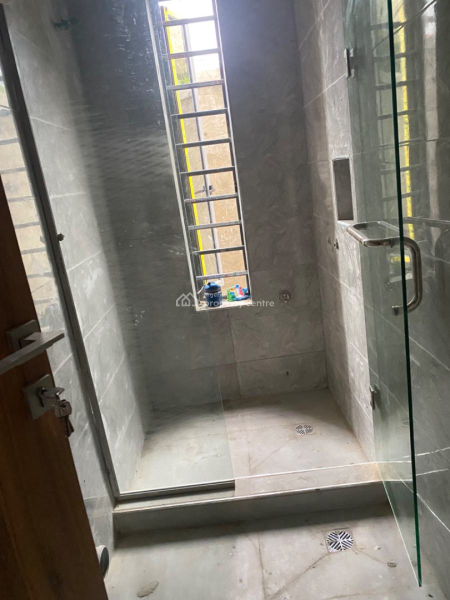 Luxuriously Spacious Mini Flat, No 14, Kayode Street, Sangotedo, Ajah, Lagos, Mini Flat (room and Parlour) for Rent