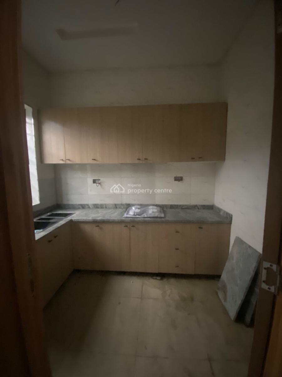 Luxuriously Spacious Mini Flat, No 14, Kayode Street, Sangotedo, Ajah, Lagos, Mini Flat (room and Parlour) for Rent
