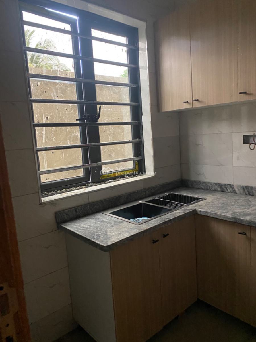 Luxuriously Spacious Mini Flat, No 14, Kayode Street, Sangotedo, Ajah, Lagos, Mini Flat (room and Parlour) for Rent