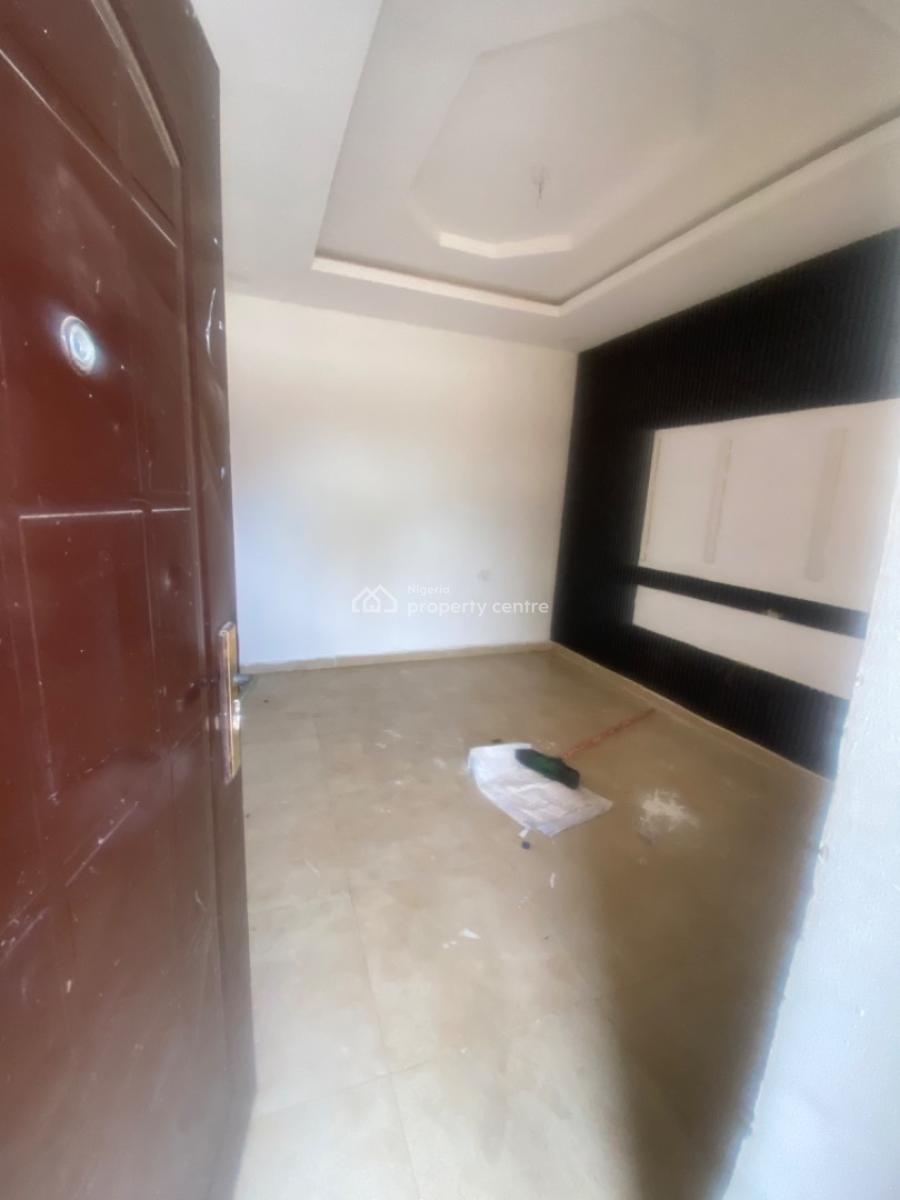 Luxuriously Spacious Nice Mini Flat, No 14, Kayode Street, Sangotedo, Ajah, Lagos, Mini Flat (room and Parlour) for Rent