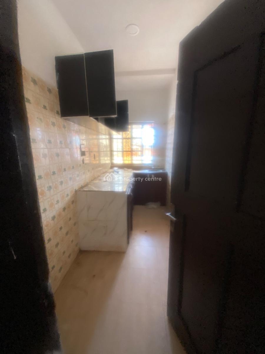 Luxuriously Spacious Nice Mini Flat, No 14, Kayode Street, Sangotedo, Ajah, Lagos, Mini Flat (room and Parlour) for Rent