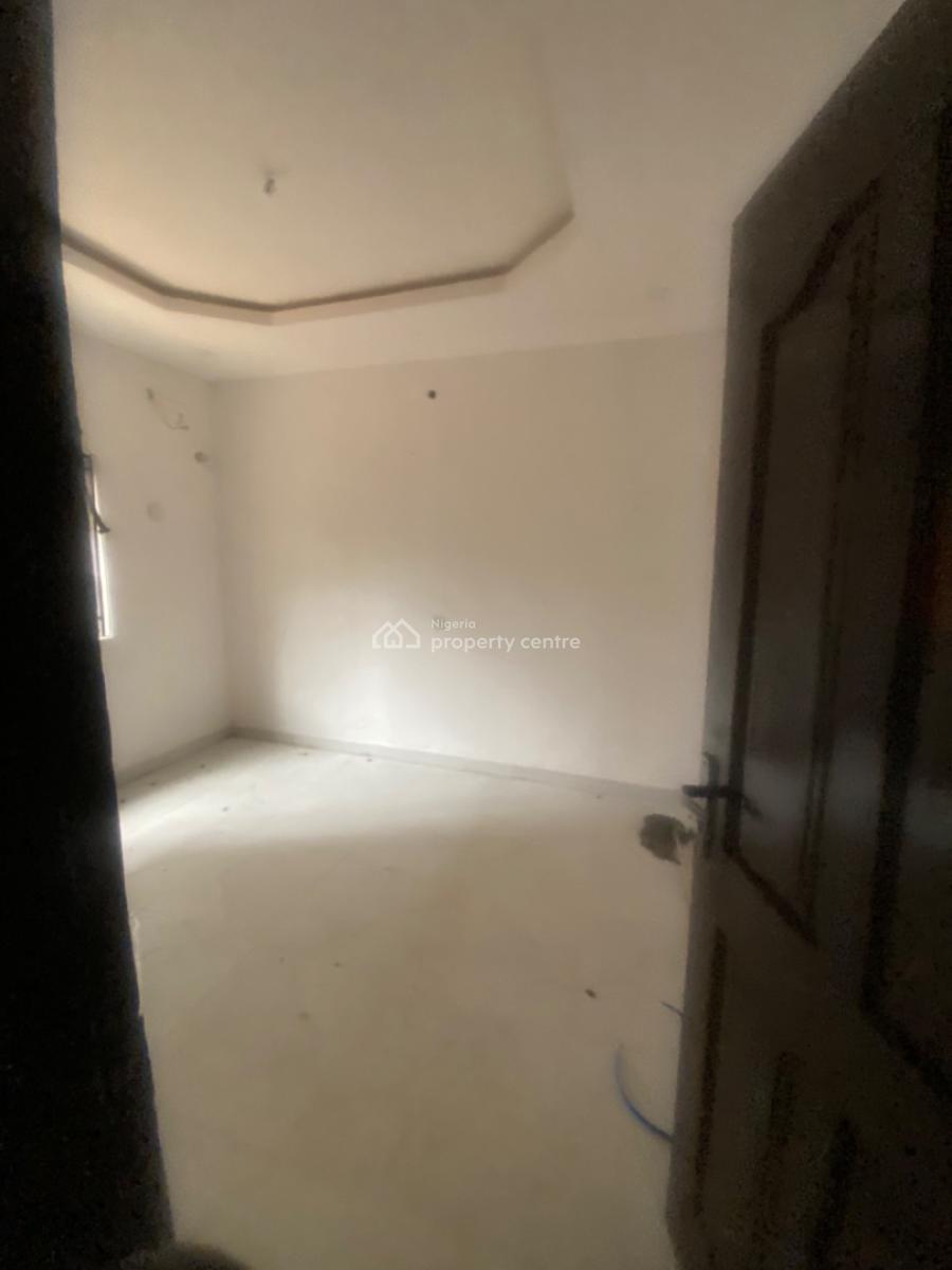 Luxuriously Spacious Nice Mini Flat, No 14, Kayode Street, Sangotedo, Ajah, Lagos, Mini Flat (room and Parlour) for Rent